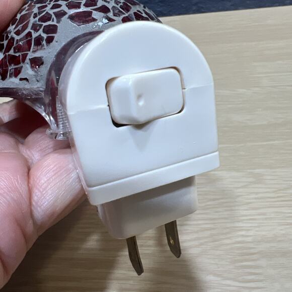 Stained Glass Santa Night Light - Picture 8 of 9